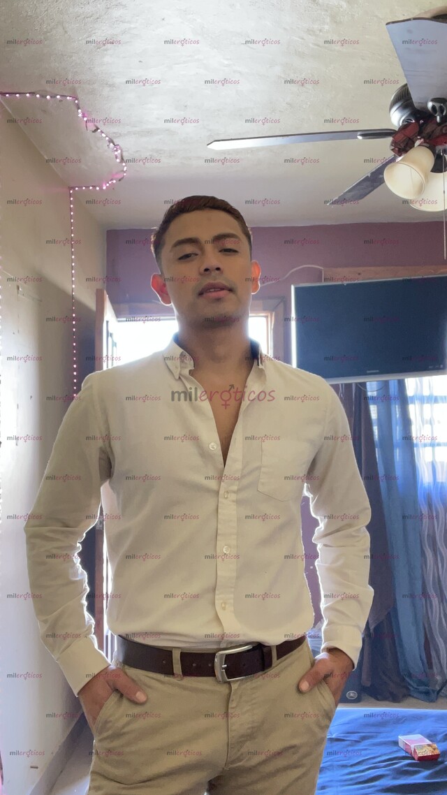 FOTOS DE JOVEN DOTADO, CALIENTE Y NALGON SOLO PARA TI