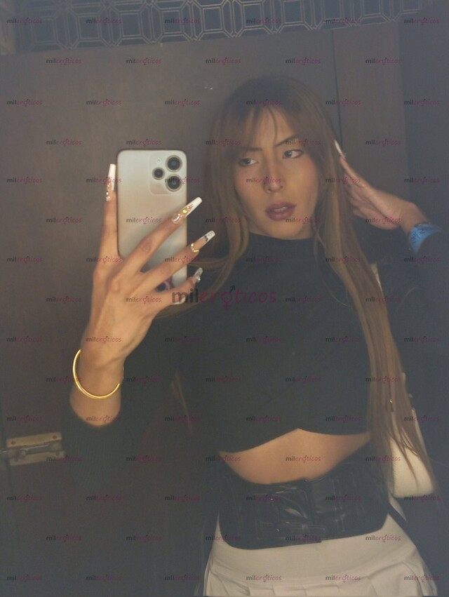 FOTOS DE CHICA COMPLACIENTE, CALIENTE Y OBEDIENTE