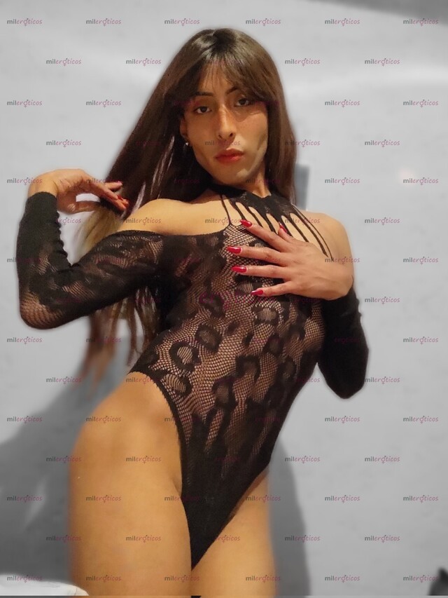 FOTOS DE CHICA COMPLACIENTE, CALIENTE Y OBEDIENTE