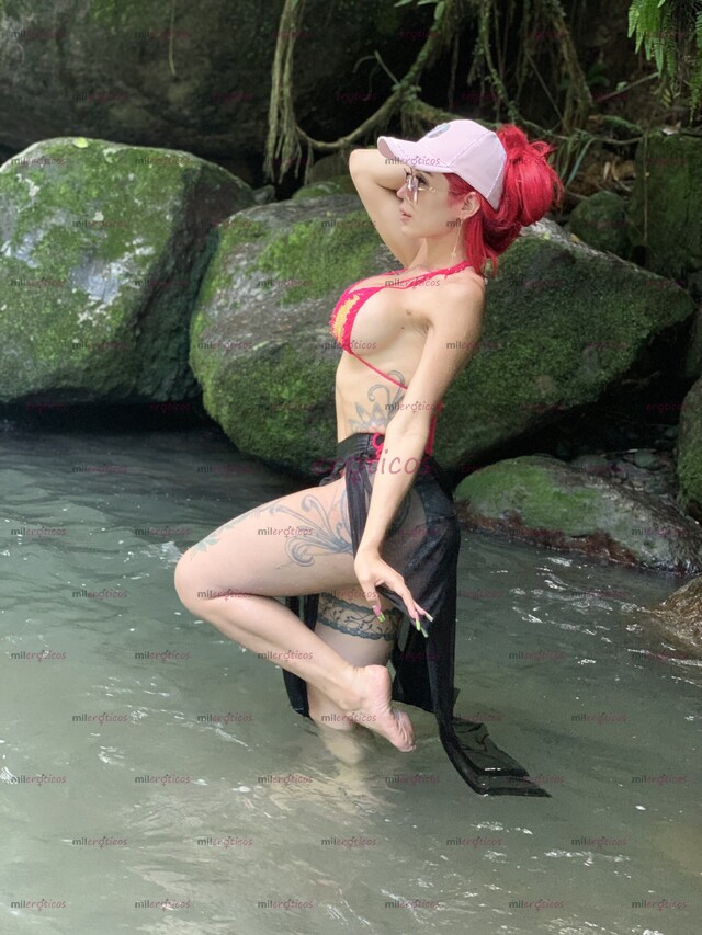 FOTOS DE LLEGO TU BELLA DOCTORA LA QUE TE CURARÁ TODOS LOS MALES Y TE DEJARÁ COMO NUEVO