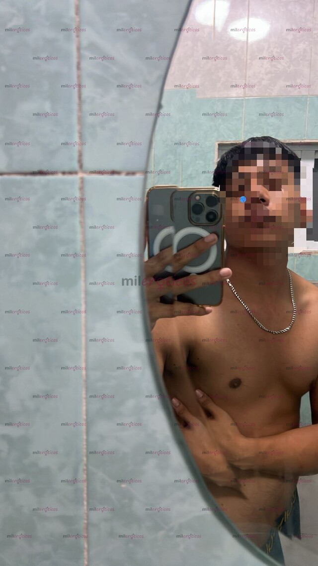 FOTOS DE JOVEN DE 18 AÑOS LLENO DE COLAGENO Y MUCHAS GANAS DE COJER