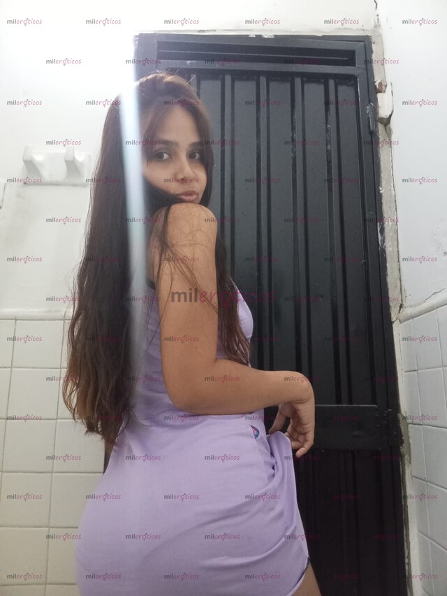 FOTOS DE TU BLANQUITA ARDIENTE CON GANAS DE SACARTE TODO LA LECHE AMOR, VEN A DISFRUTAR!