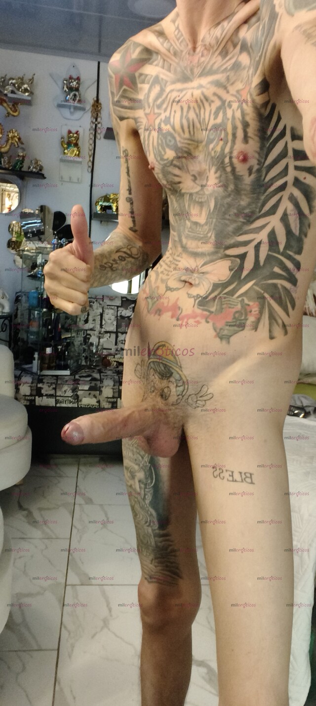 FOTOS DE FLACO ACTIVO MORBOSO CALIENTE FETICHERO TATUADO