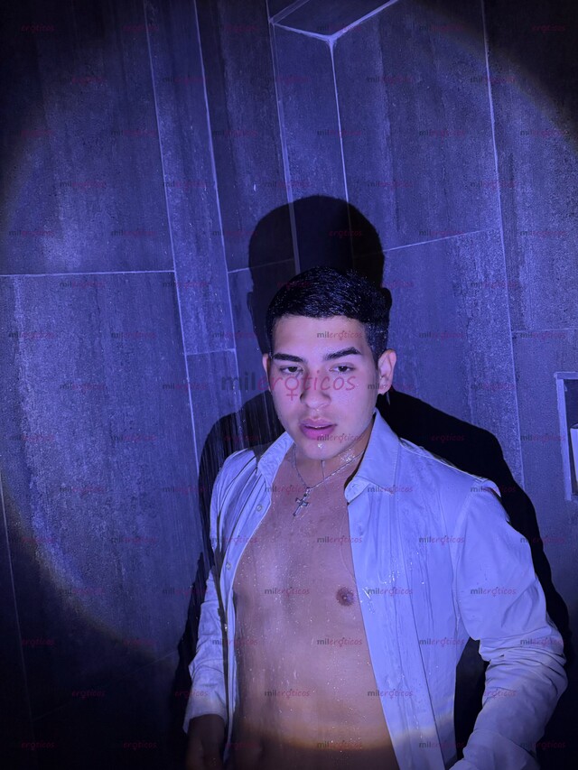 FOTOS DE ALEJANDRO 19 AÑOS VEN A COMERTE MI VERGA LECHERA O MI BUEN CULO DISPONIBLE