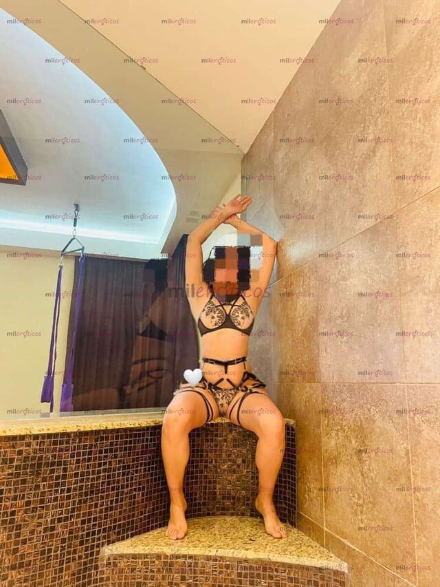 FOTOS DE ESPECTACULAR CHICA JOVEN SUPER APRETADITA PARA TI BB