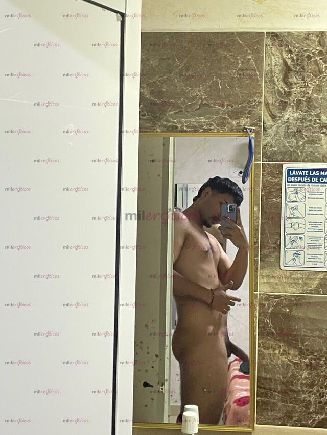 FOTOS DE VARONIL, ACTIVO SCORT DE LUJO, DISCRECIÓN, PLACER Y DOMINIO