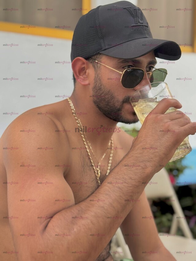 FOTOS DE JOVEN, VENEZOLANO 24 AÑOS DOTADO, VARONIL, DIVERTIDO CON LUGAR