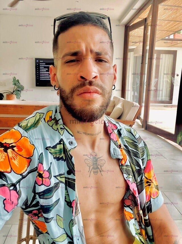 FOTOS DE CHICO BISEXUAL TRAVIESO Y MUY CARISMATICO LLEGO PARA COMPLACER TODOS TUS DESEOS