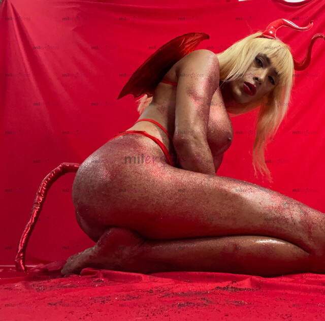 FOTOS DE CHICA XXX MÍA NIKOL. SOLAMENTE EN MI LUGAR DOY SERVICIO