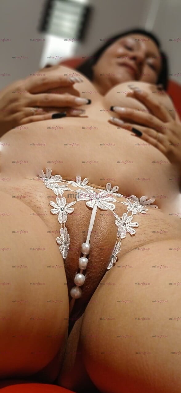 FOTOS DE CONSENTIDA Y CALIENTE VEN Y ME HACES TEMBLAR LAS PIERNAS