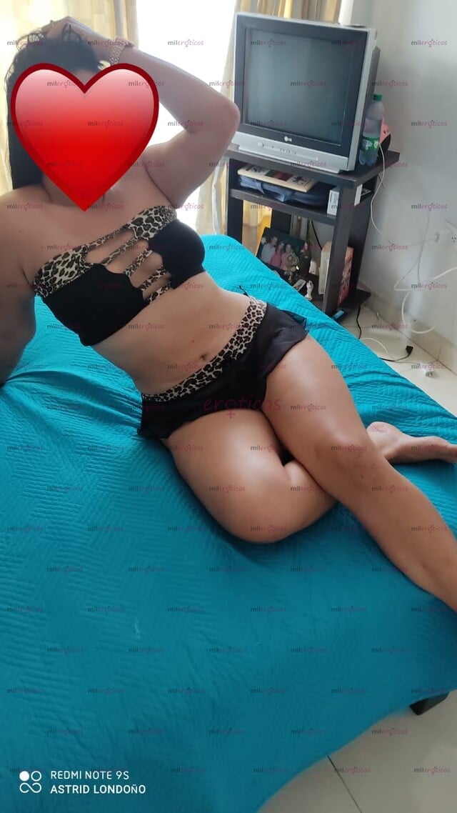 FOTOS DE MIS AMORES.SOY YESIKA LINDA CON GANAS DE COMPLACER TUS FANTASÍA 3127115439