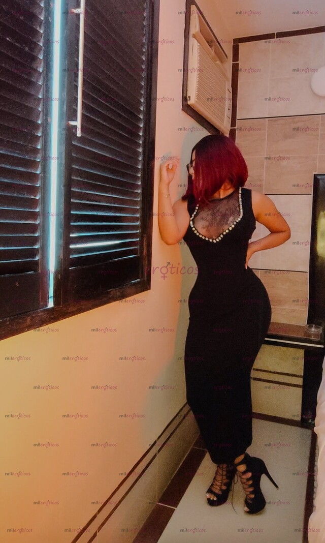 FOTOS DE SERVICIO EXCLUSIVO... UNA MUJER ELEGANTE Y SEXY