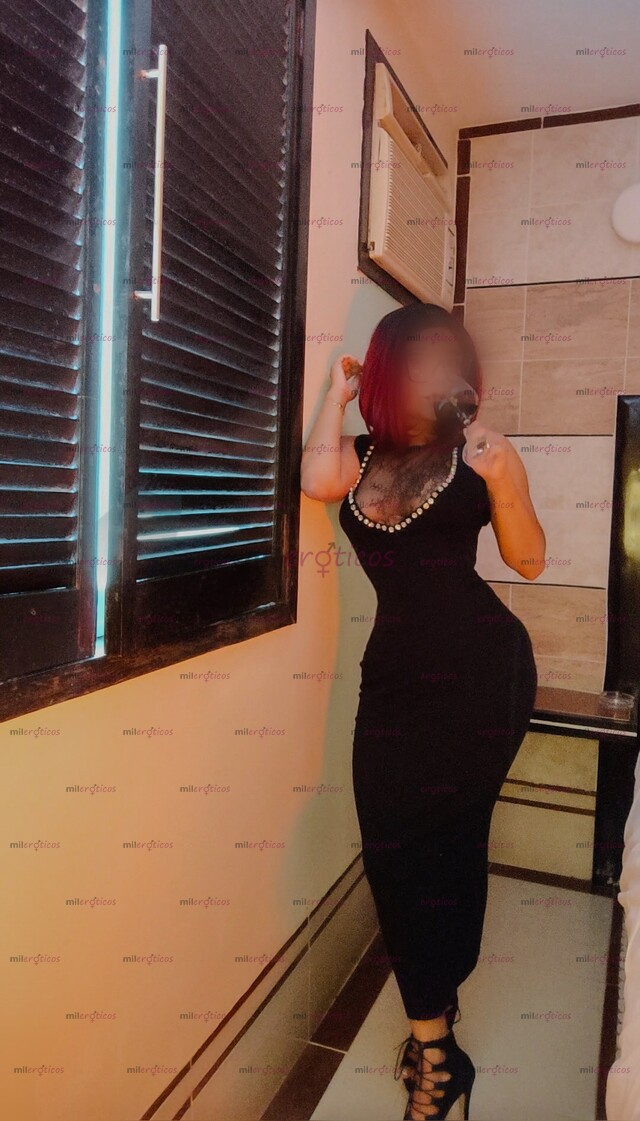 FOTOS DE SERVICIO EXCLUSIVO... UNA MUJER ELEGANTE Y SEXY