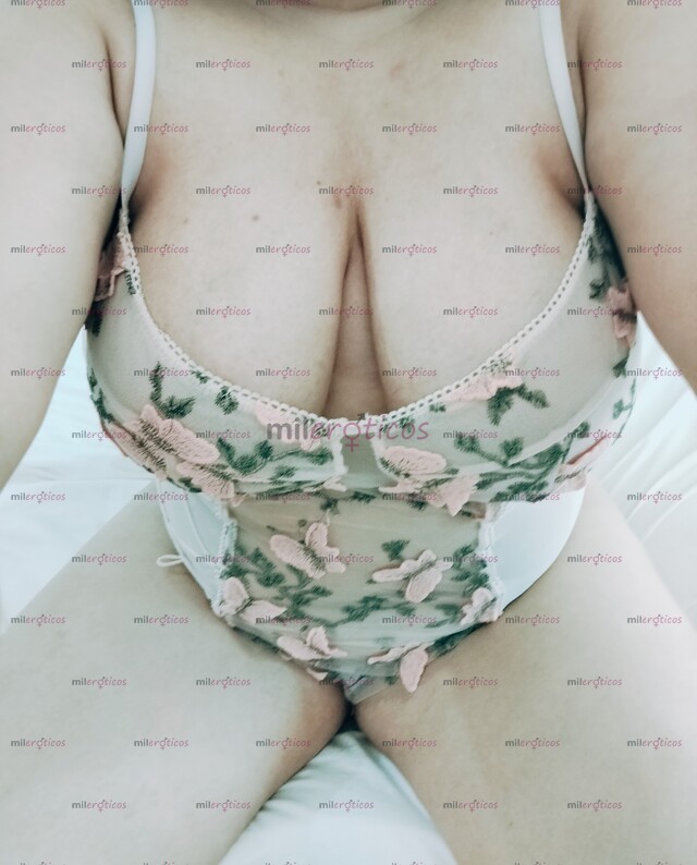FOTOS DE SOY PAOLA UNA MASAJISTA PROFESIONAL QUE TE OFRECE EL MEJOR SERVICIO DE TU VIDA