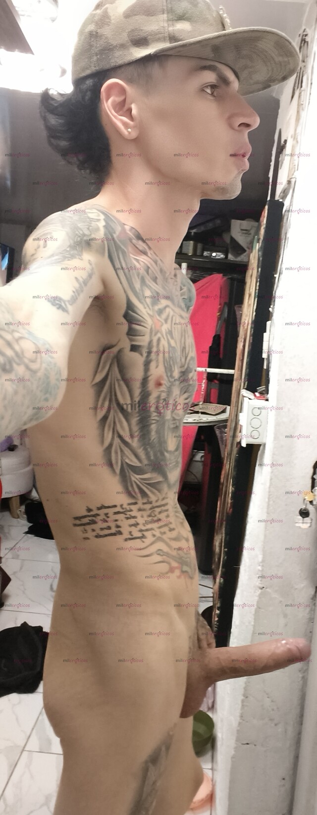 FOTOS DE FLACO ACTIVO MORBOSO SERIO TATUADO VERGON