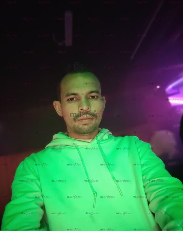 FOTOS DE HOLA TENGO 32 AÑOS MIDO 1.85 SUPER BUENA ONDA