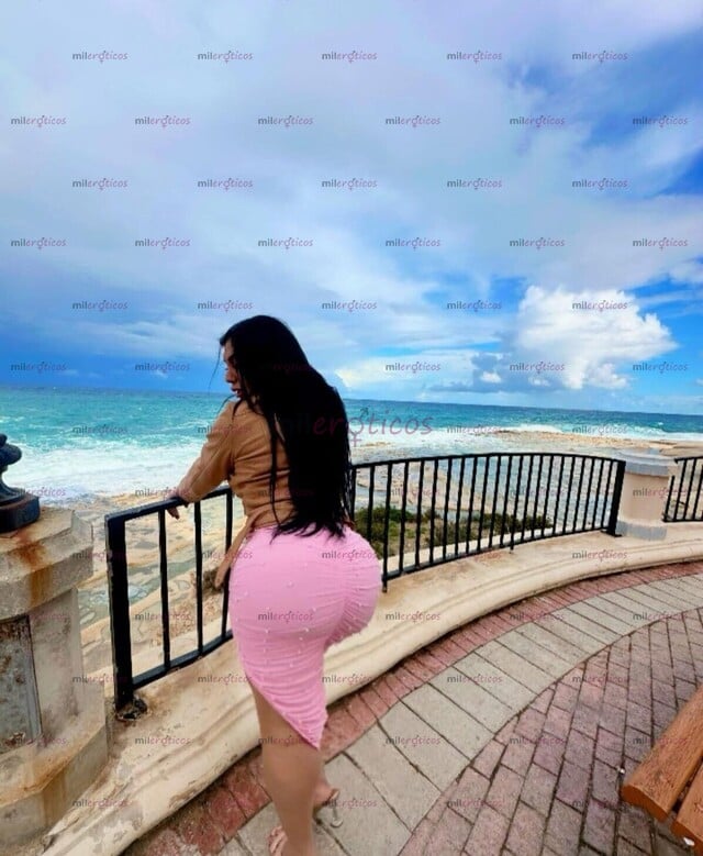 FOTOS DE DE REGRESO A COLOMBIA LA VERDADERA DIOSA DANIELA CAROLINA ZAMBRANO