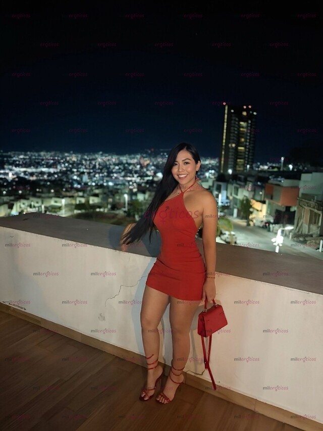 FOTOS DE DELICIOSA COLOMBIANA CON GANAS DE COGER RICO!!!! CELESTE 21 AÑITOS!!!