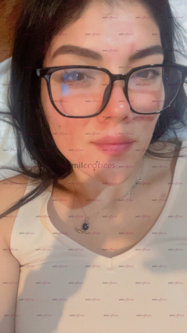 FOTOS DE SAM! UNA DULCE Y TIERNA TAPATÍA DE PIEL BLANQUITA! LISTA PARA COMPLACERTE.