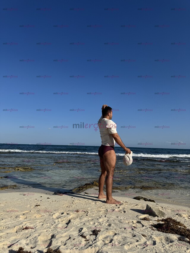 FOTOS DE DEPORTISTA MASAJISTA DISCRETO LISTO PARA CUMPLIR TUS FANTASÍAS