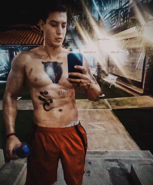 FOTOS DE HOMBRE ALTO MIDO 1.91 SOLO HAGO SERVICIO A MUJERES