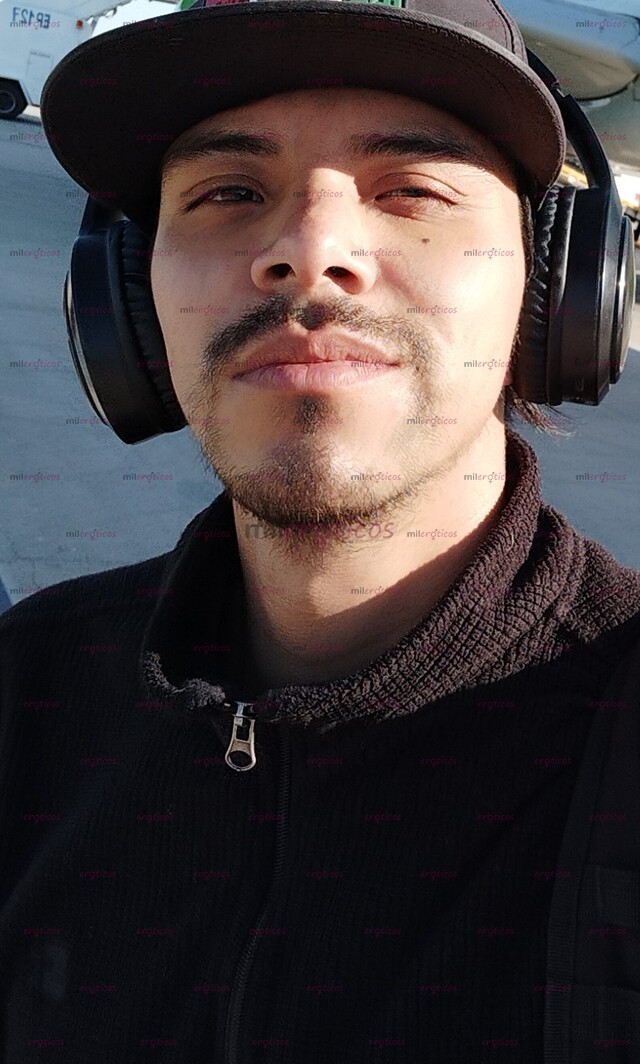 FOTOS DE HOLA SOY UN FLAQUITO BIEN DOTADO 1.87 DE ALTO Y 21CM DE LARGO