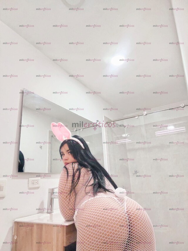 FOTOS DE EXPLÍCITA JOVEN DE 19 AÑOS EXTROVERTIDA Y ARDIENTE