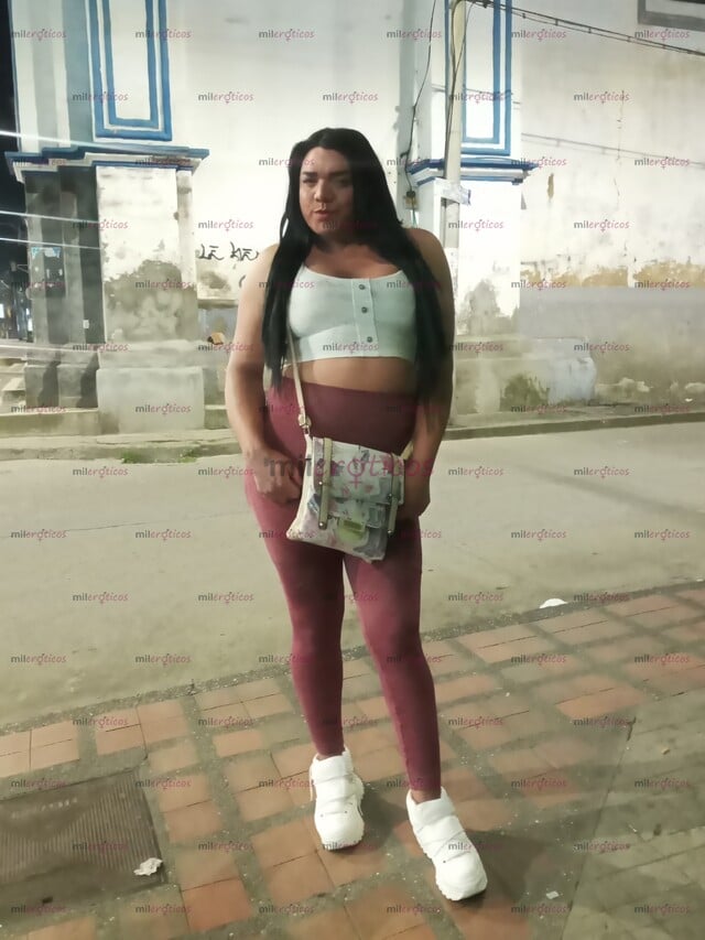 FOTOS DE SOY TU VENEZOLANA PELI NEGRA ESTOY ACA PARA COMPLACERTE EN LO QUE DESEES