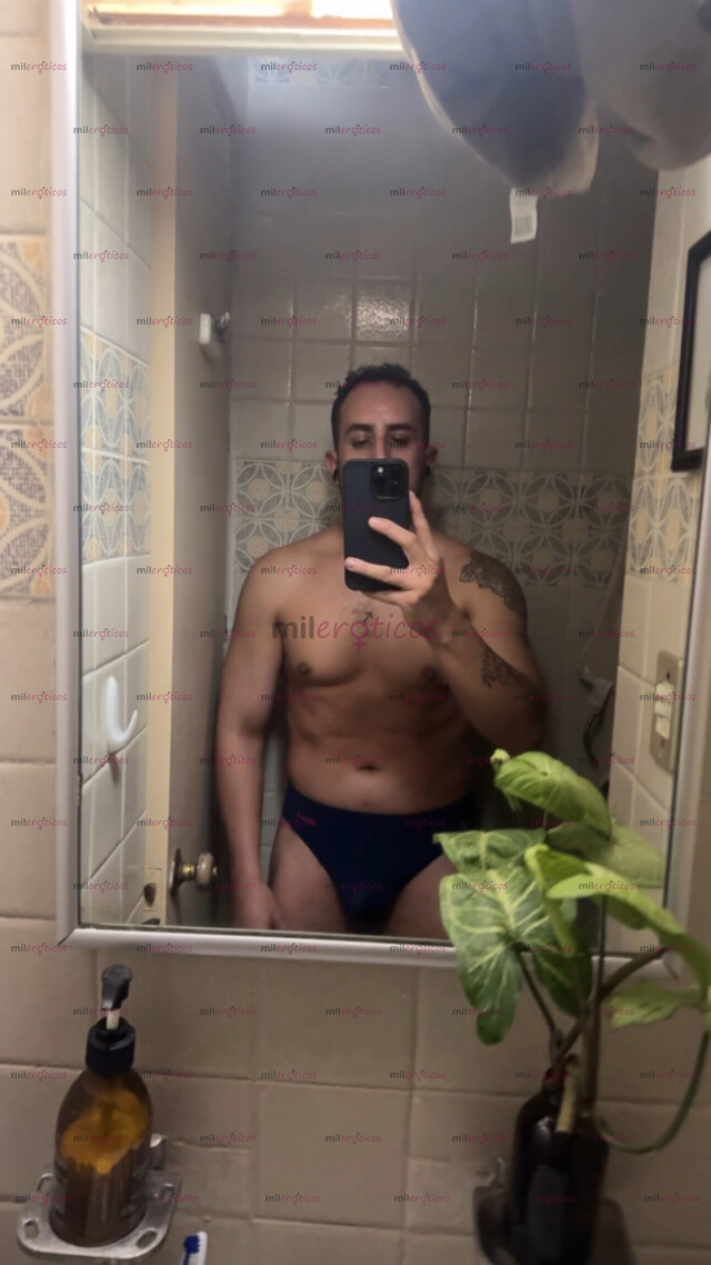 FOTOS DE MASAJISTA CON ESPECIALIDAD EN 7 DIFERENTES TÉCNICAS DE MASAJE