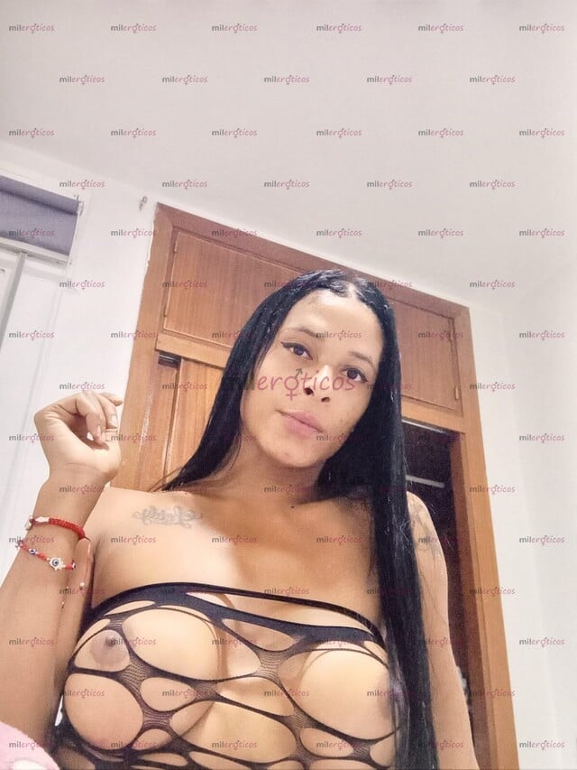 FOTOS DE BELLA MORENA ..RESIEN LLEGADA ..HERMOSOS SENOS ..BIEN ARRECHITAA.. ESCRÍBEME!!!