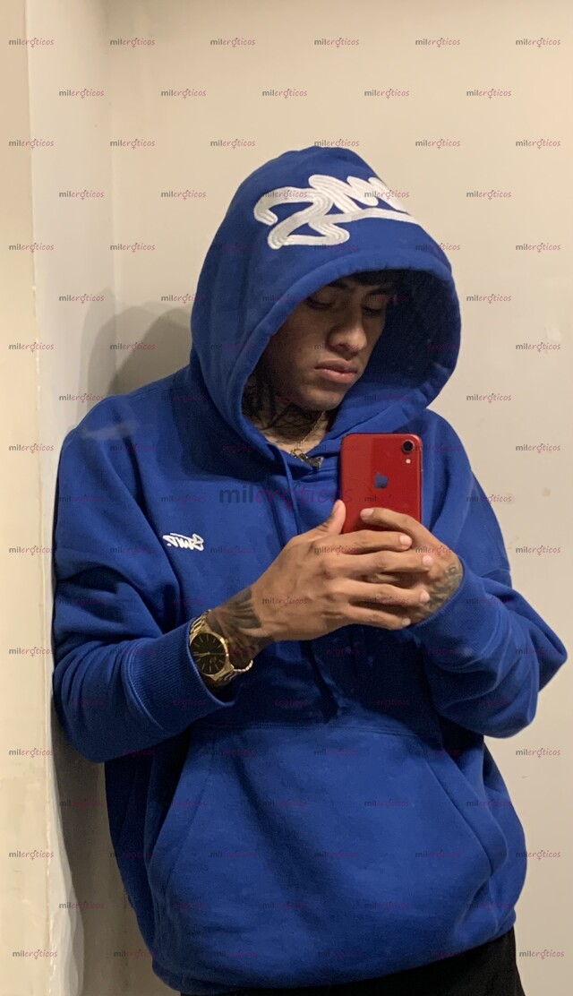 FOTOS DE INCONFUNDIBLE MORENO MEXICANO CON VERGA GRANDE Y LECHERA SOLO ACTIVO