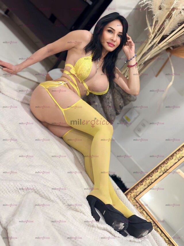 FOTOS DE COLOMBIANA MILF. EXPERTA EN PRINCIPIANTES CARIÑOSA Y COMPLACIENTE..