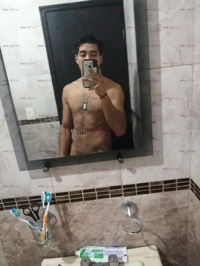 FOTOS DE CHICO ATLÉTICO DE 28 AÑOS. LISTO PARA COMPLACERTE.