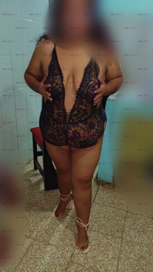 FOTOS DE ESCORT TIFFANY PARA LAS AMANTES DE LAS CURVY CON LUGAR INCLUÍDO