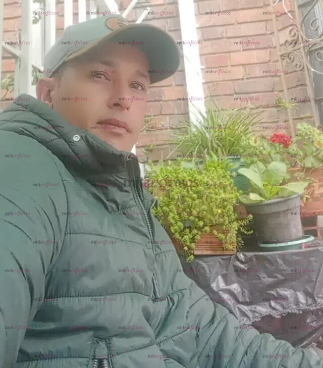 FOTOS DE CHICO DE JOVEN DOTADO MORENO MORBOSO Y COMPLACIENTE 100% ASEADO