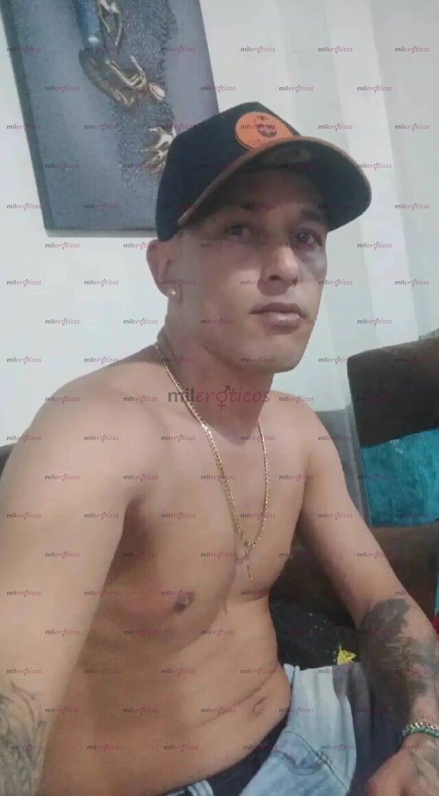 FOTOS DE CHICO DE JOVEN DOTADO MORENO MORBOSO Y COMPLACIENTE 100% ASEADO