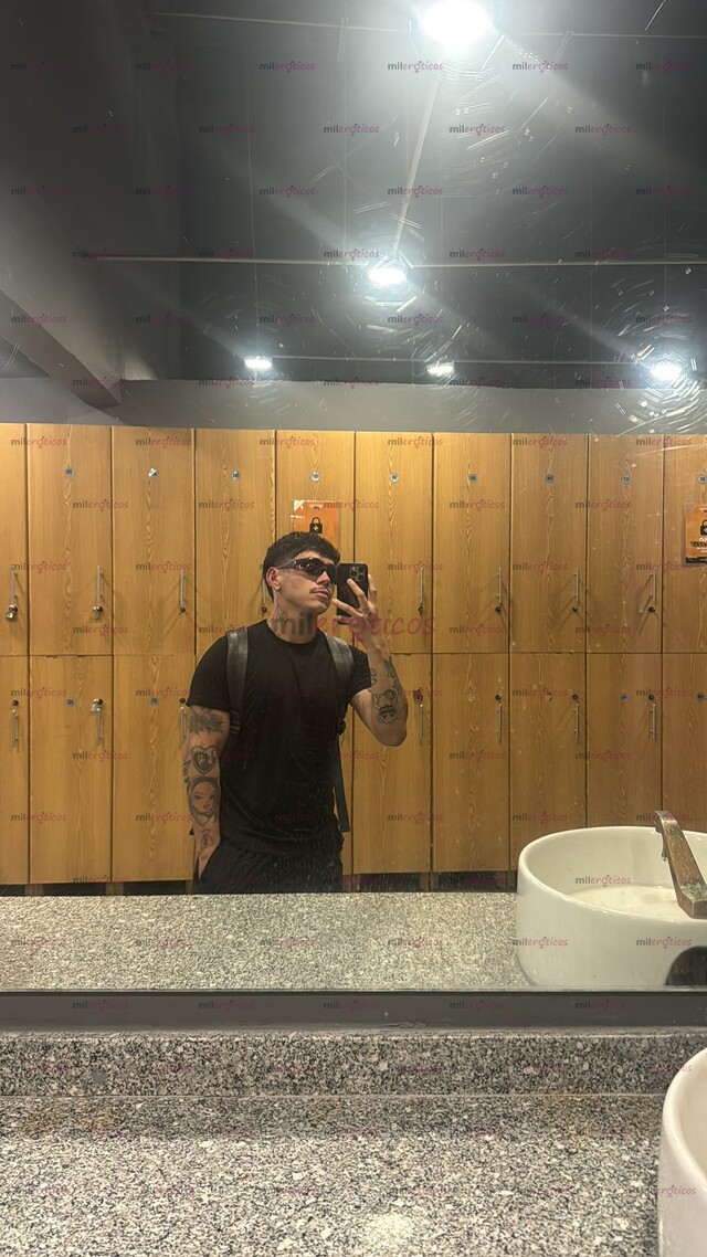 FOTOS DE MEXICANO GUAPO PASIVO. SOLO 10 DÍAS DISPONIBLE