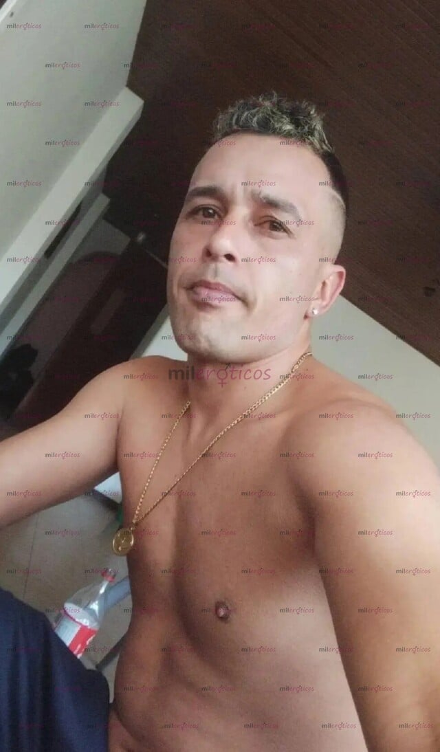 FOTOS DE CHICO DE JOVEN DOTADO MORENO MORBOSO Y COMPLACIENTE 100% ASEADO