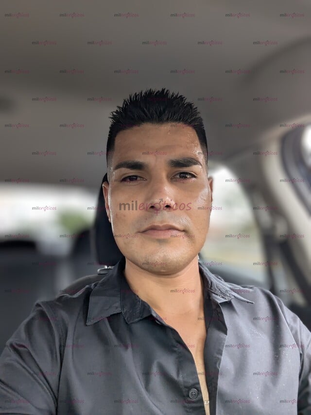 FOTOS DE SIÉNTETE EN CONFIANZA QUE YO SERÉ DISCRETO Y COMPLACIENTE.