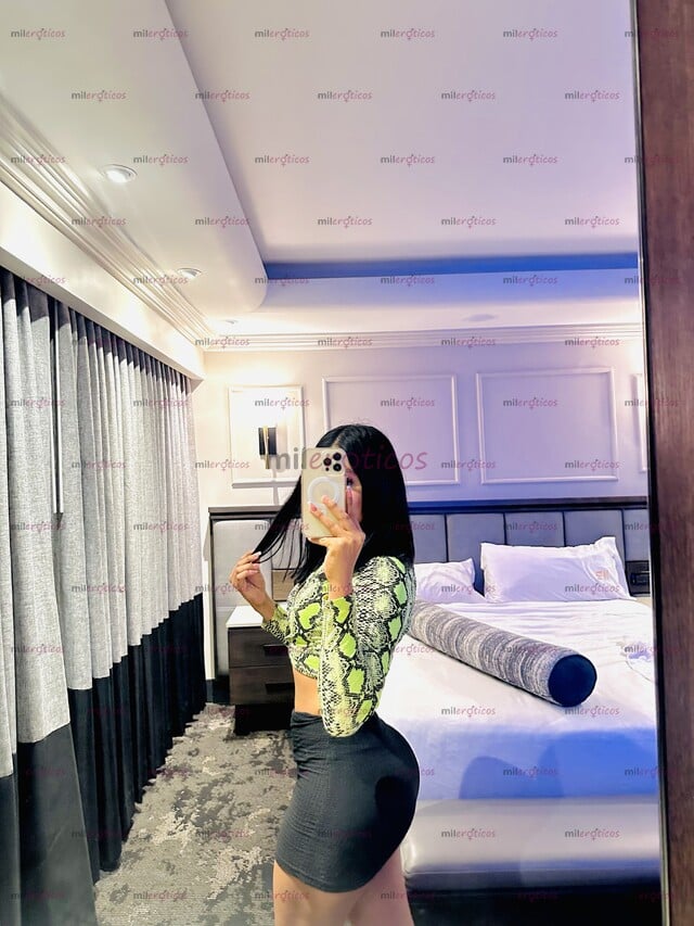 FOTOS DE PUTITA CALIENTE JOVENCITA 21 AÑOS DISPONIBLE PARA COMPLACERTE.