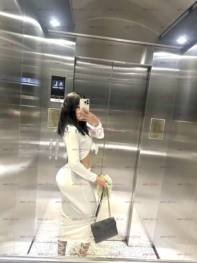 FOTOS DE PUTITA CALIENTE JOVENCITA 21 AÑOS DISPONIBLE PARA COMPLACERTE.