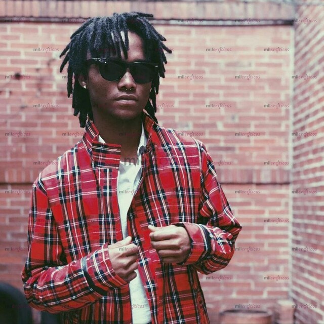 FOTOS DE ¡MORENO DOTADO 20CM PARA COMPLACERTE Y HACERTE CORRER!