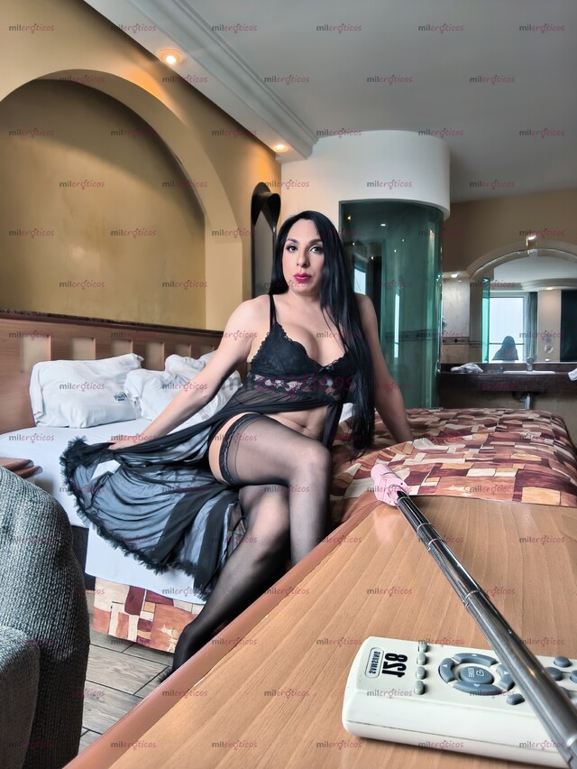 FOTOS DE TU PUTITA ESTA LISTA PARA QUE LE DES TODA TU LECHITA 22 28 56 95 86