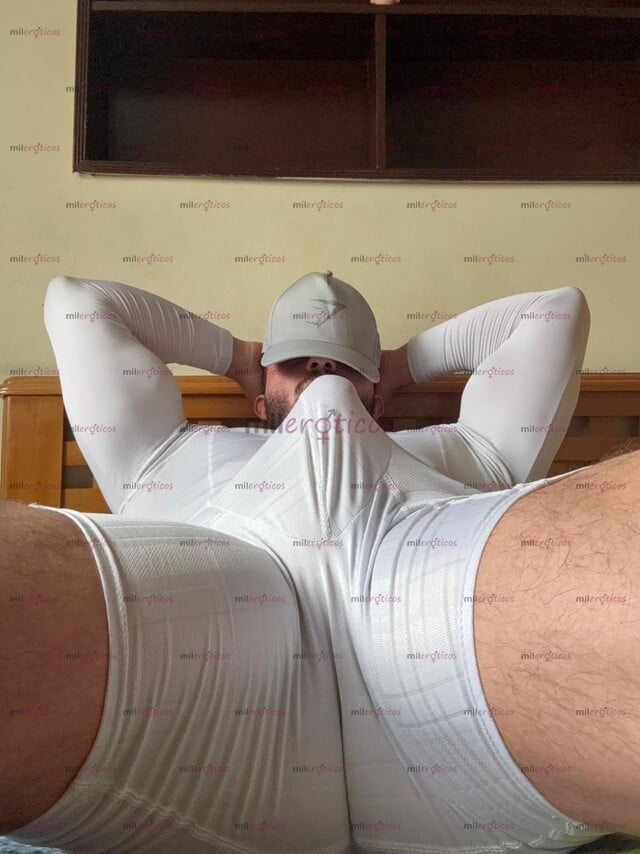 FOTOS DE ANDRES, UN GIGOLO PROFESIONAL DE 180CM, ATLÉTICO Y DOTADO