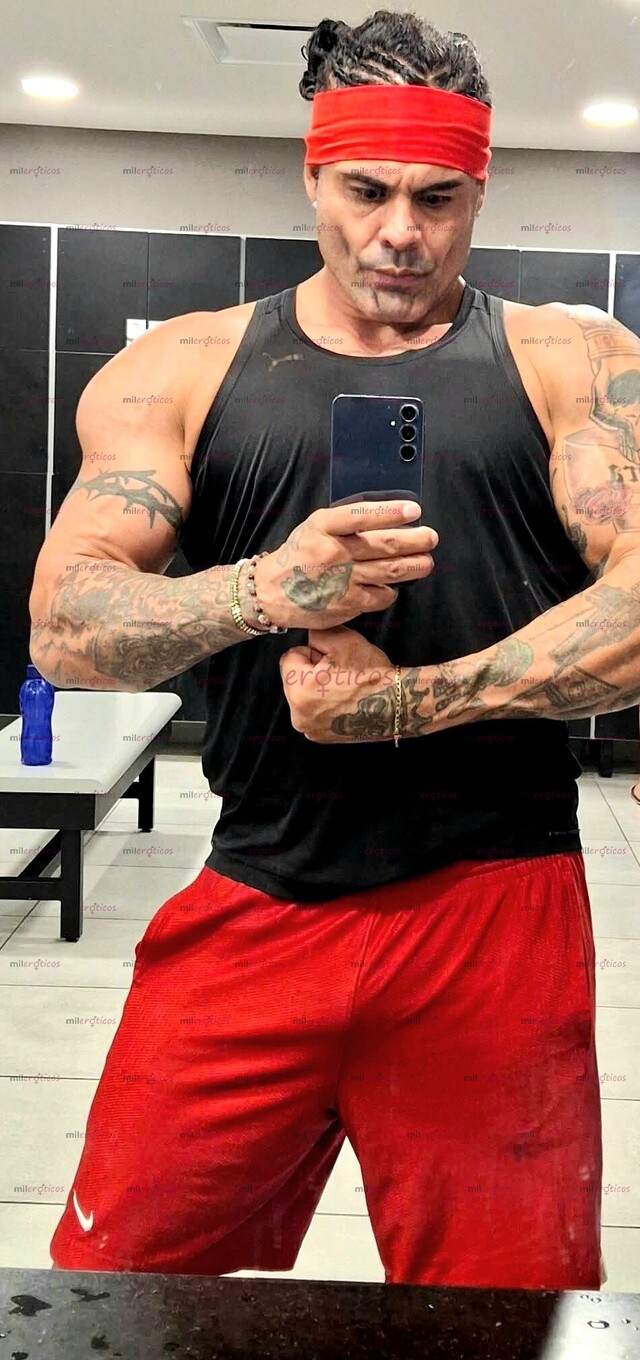 FOTOS DE UNAS PIERNOTAS DE HOMBRE FIT MACHO MADURO