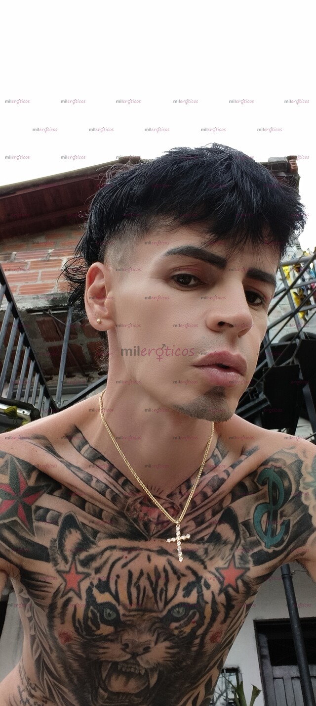 FOTOS DE SERIO FLACO MORBOSO BLANCO TATUADO FETICHERO