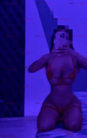 FOTOS DE HOLAAAA NENE , TE SORPRENDERÉ CON MIS MOVIMIENTOS.