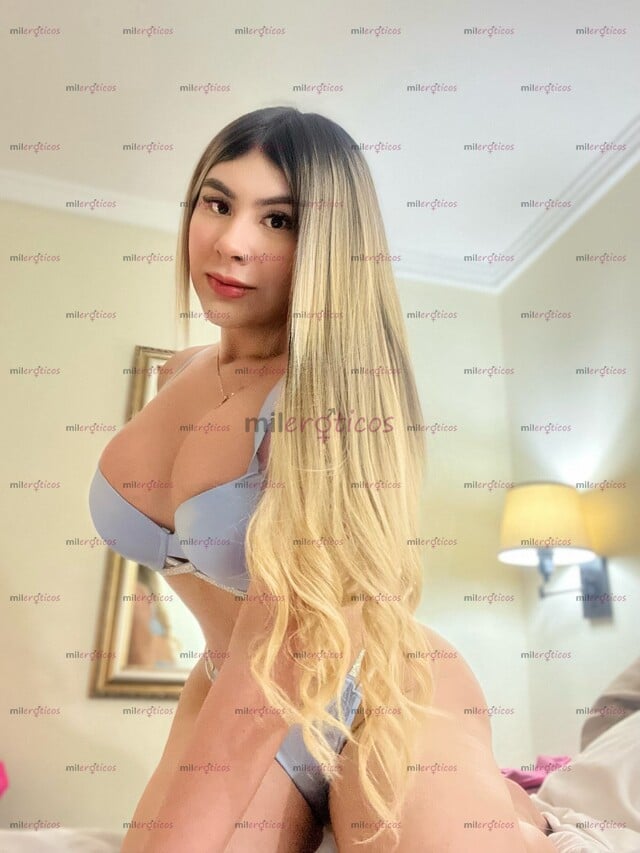 FOTOS DE LA RUBIA DE TUS SUEÑOS MUY FEMENINA Y CALIENTE POCOS DIAS