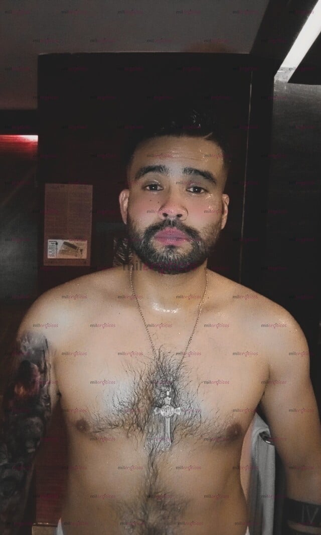 FOTOS DE TONY, DISPONIBLE PARA MUJERES. CARIÑOSO INTENSO COMPLACIENTE Y AGUANTADOR