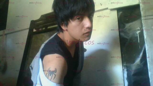 FOTOS DE CHICO LINDO DE 19 AÑOS CON UNA RICA VERGA